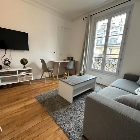 Trocadero Champ Elysee Apartment *